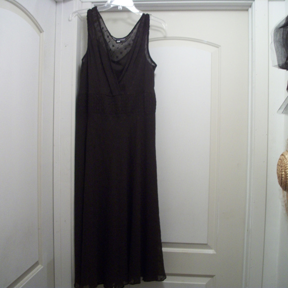 CLASSIC GIRL QUIET LUXURY CHOCOLATE BROWN CREPEY EYELET DRESS 14 - Picture 1 of 5